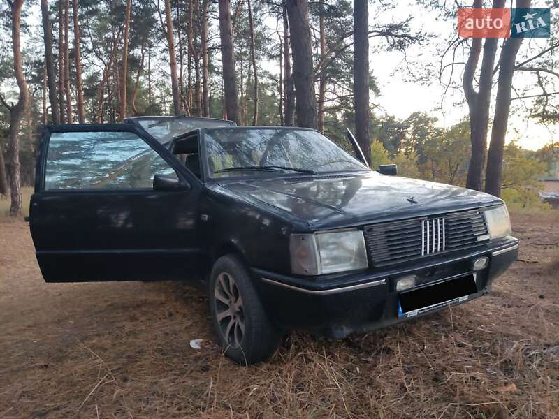 Хэтчбек Fiat Uno 1986 в Сумах