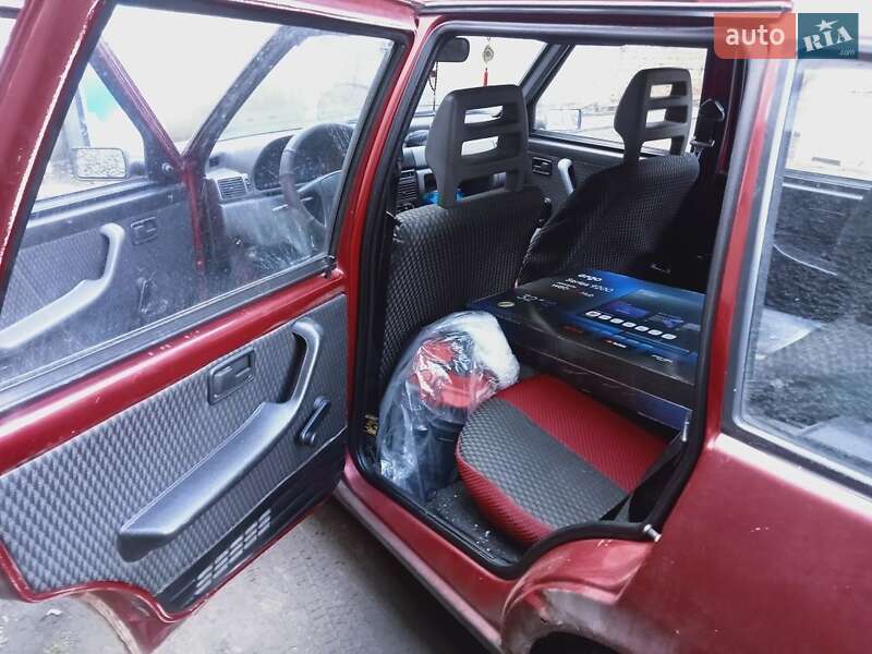 Хэтчбек Fiat Uno 1988 в Ровно