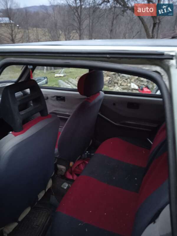 Хэтчбек Fiat Uno 1987 в Косове фото 3 Хэтчбек Fiat Uno 1987 в Косове