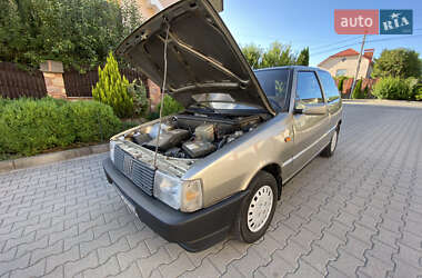 Хэтчбек Fiat Uno 1989 в 