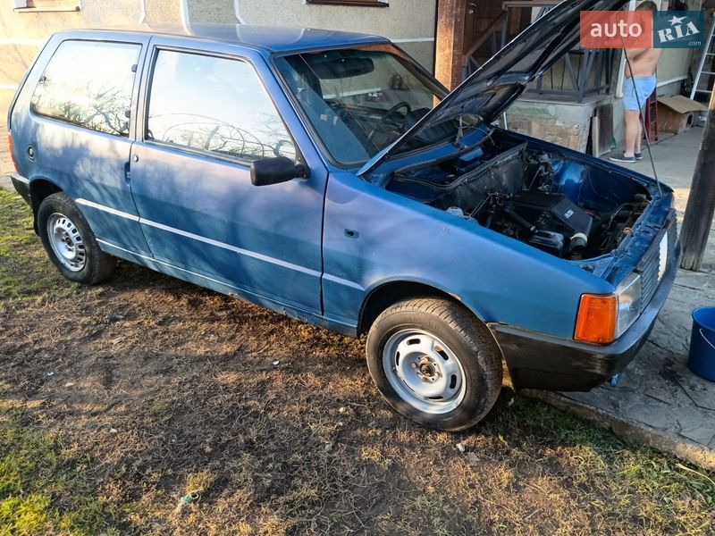 Хетчбек Fiat Uno 1988 в Івано-Франківську