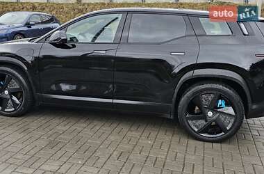 Позашляховик / Кросовер Fisker Ocean 2024 в 