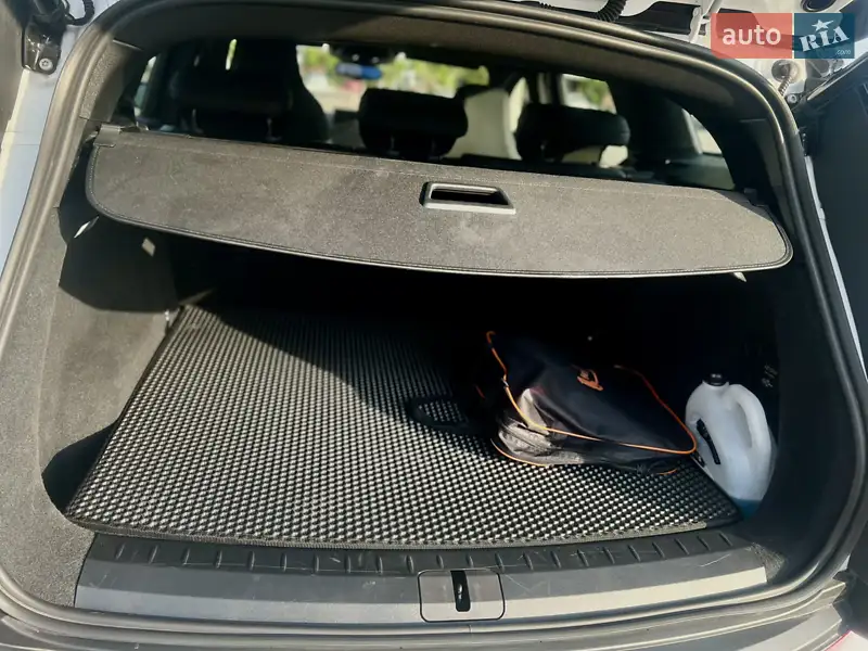 Fisker Ocean 2023 VIN VCF1EBU29PG006846 фото оголошення 11 з 66