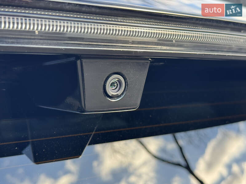 Внедорожник / Кроссовер Fisker Ocean 2023 в Ужгороде