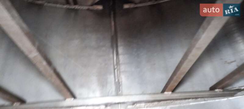 Цистерна полуприцеп Fluid AR R 1997 в Киеве