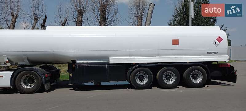 Цистерна полуприцеп Fluid AR R 1997 в Киеве