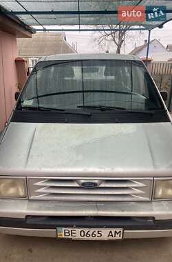 Минивэн Ford Aerostar 1993 в 