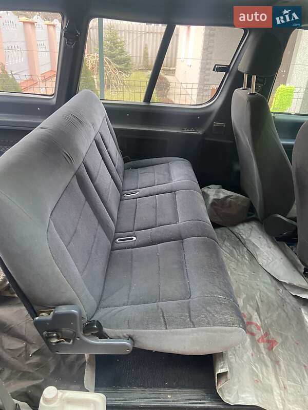 Минивэн Ford Aerostar 1993 в Новой Одессе фото 6 Минивэн Ford Aerostar 1993 в Новой Одессе