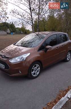 Микровэн Ford B-Max 2013 в Вольногорске