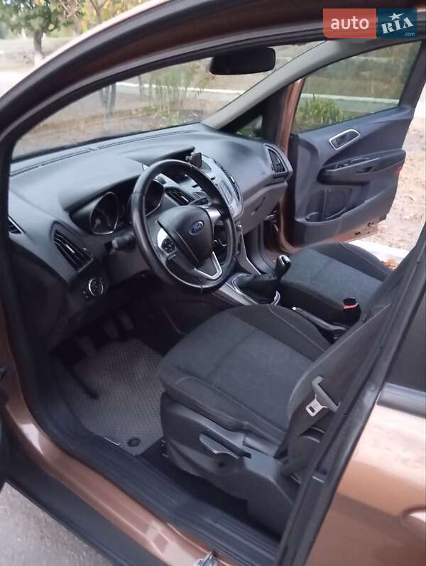 Микровэн Ford B-Max 2013 в Вольногорске