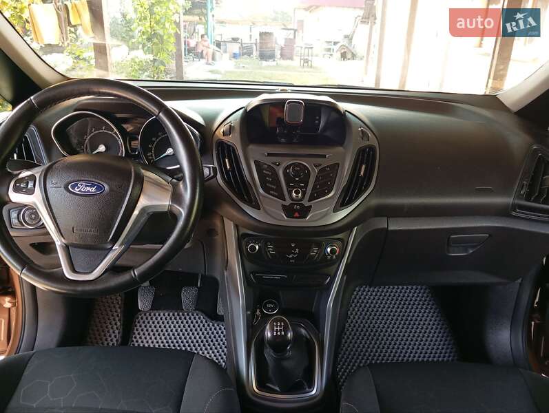 Микровэн Ford B-Max 2013 в Вольногорске