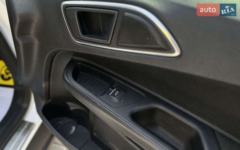 Мікровен Ford B-Max 2015 в Мукачевому