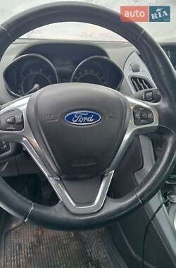 Мікровен Ford B-Max 2013 в Вороновиці