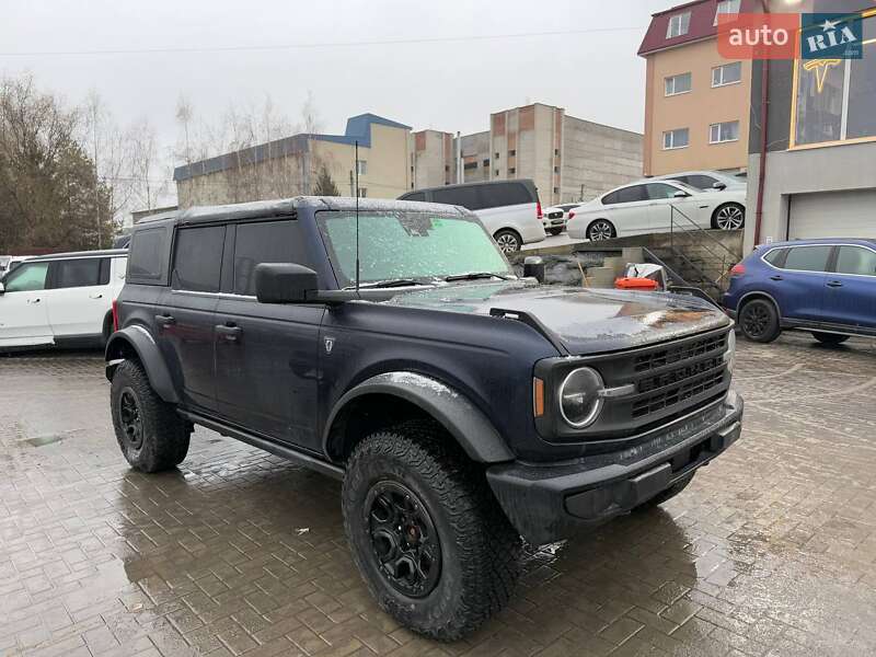 Ford Bronco 2021