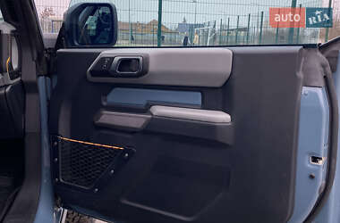 Позашляховик / Кросовер Ford Bronco 2022 в 