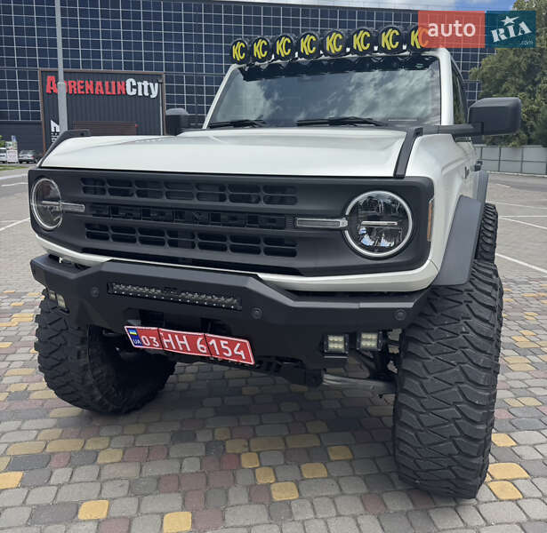 Ford Bronco 2022