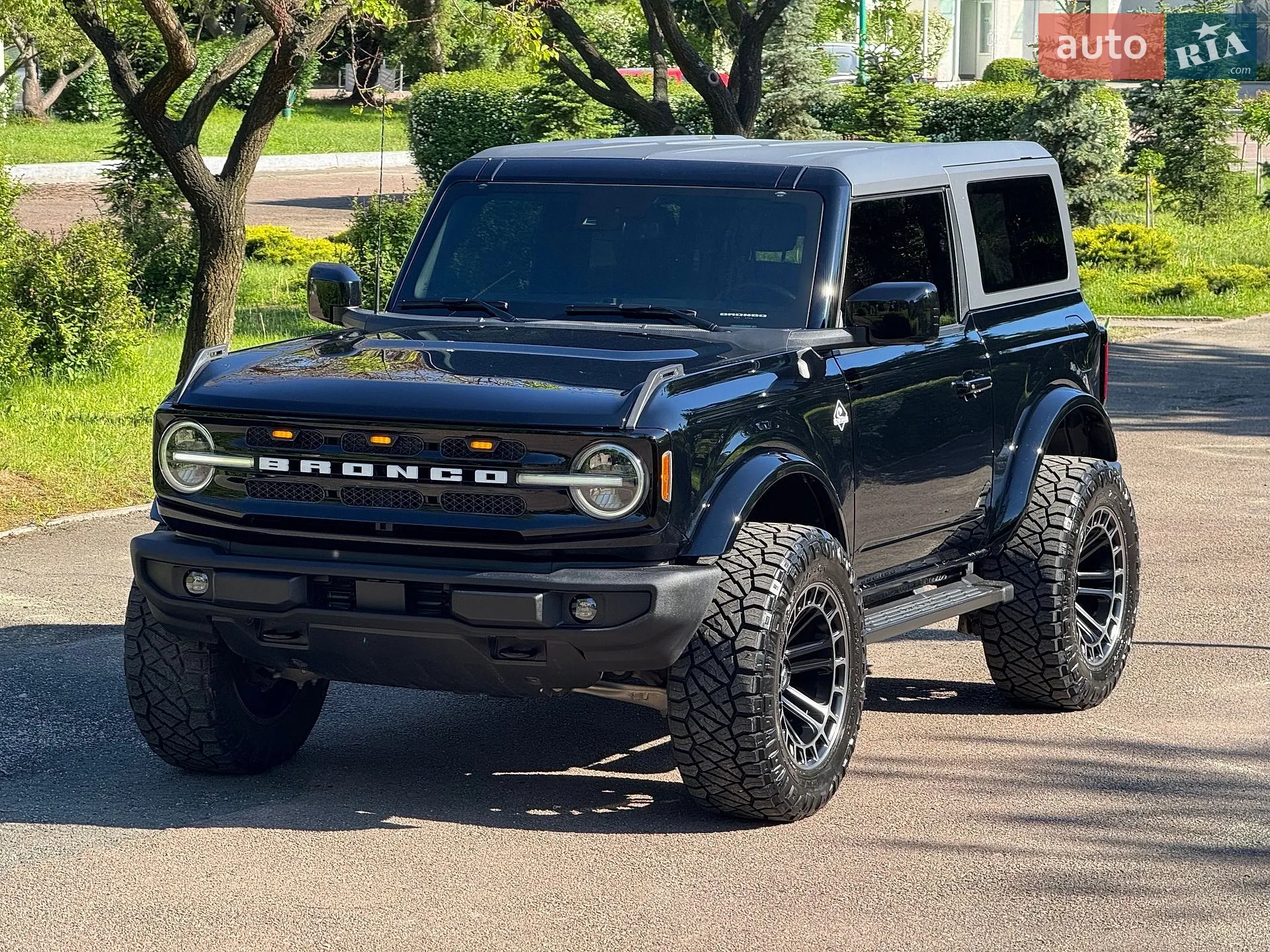 2022 Ford Bronco - фото 1