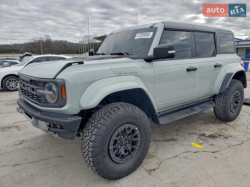 Ford Bronco 2024
