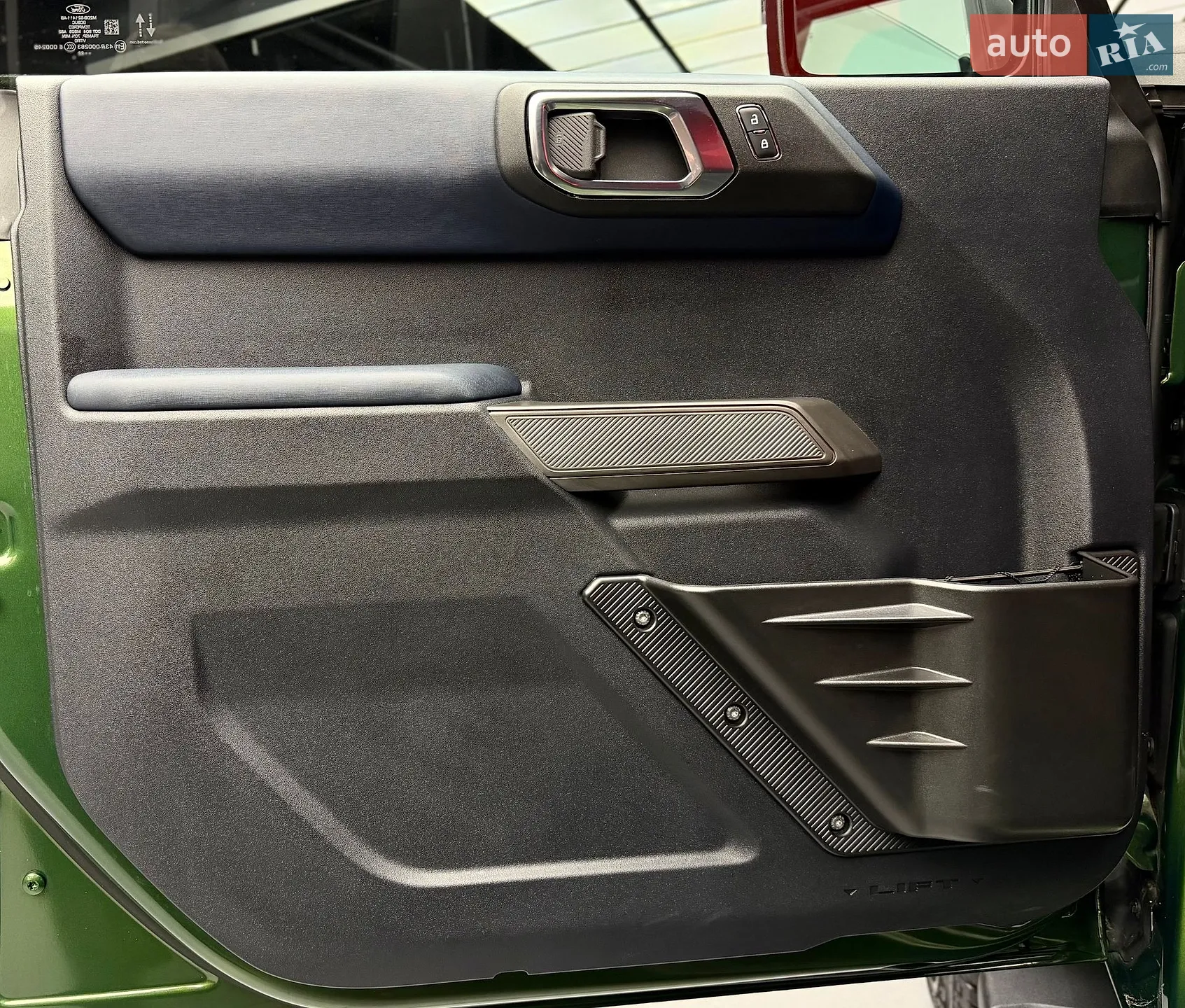 2022 Ford Bronco - мініатюра 24