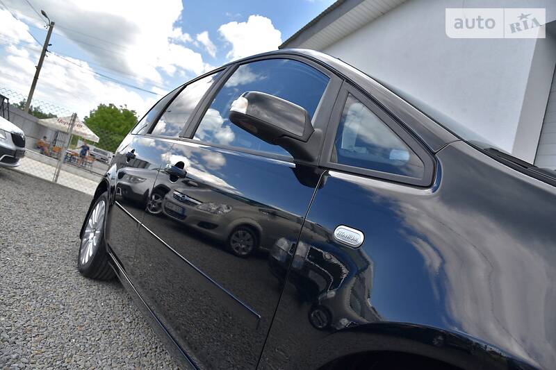 Мінівен Ford C-Max 2009 в Дрогобичі