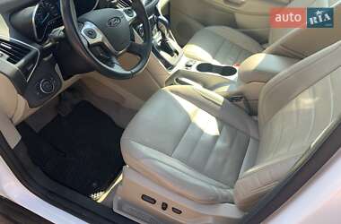 Хэтчбек Ford C-Max 2013 в 