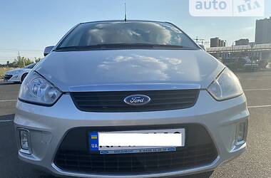 Хэтчбек Ford C-Max 2010 в 