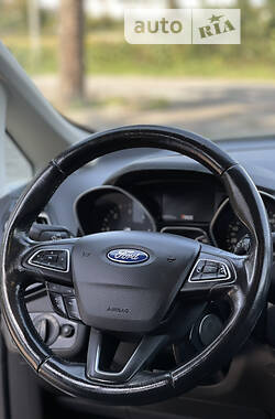 Минивэн Ford C-Max 2016 в 