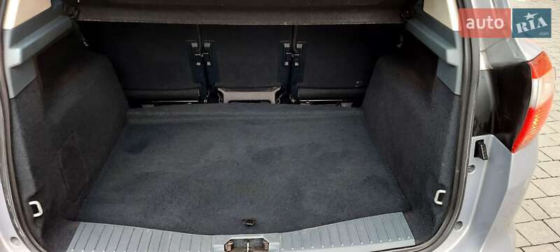 Мікровен Ford C-Max 2013 в Ужгороді
