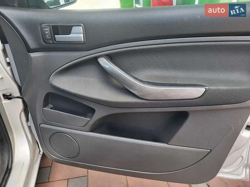 Минивэн Ford C-Max 2008 в Коростене