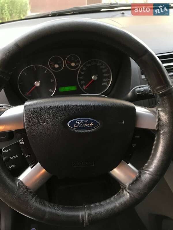 Минивэн Ford C-Max 2003 в Сваляве