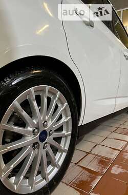 Минивэн Ford C-Max 2014 в 