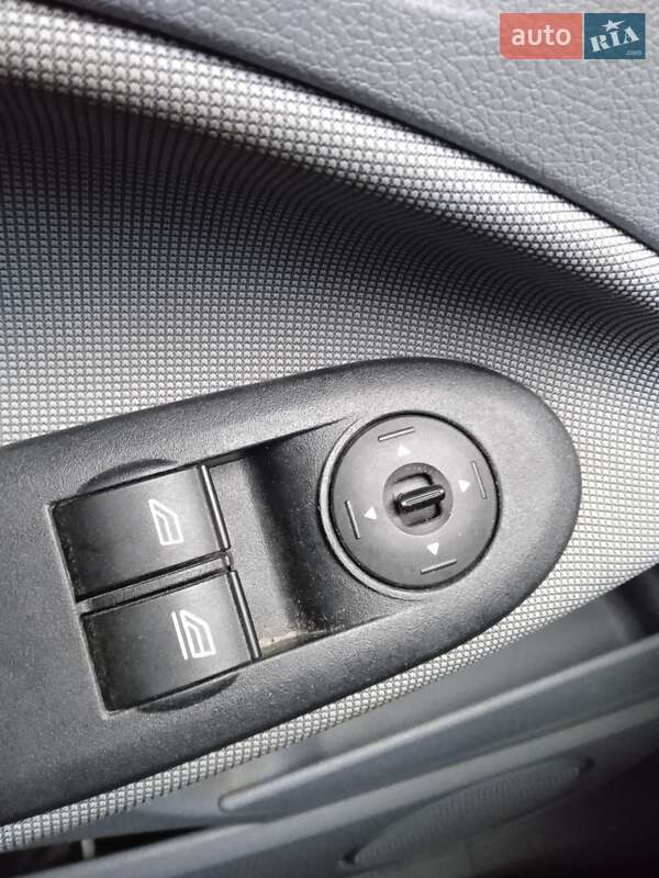 Минивэн Ford C-Max 2010 в Киеве фото 13 Минивэн Ford C-Max 2010 в Киеве