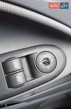 Минивэн Ford C-Max 2010 в 