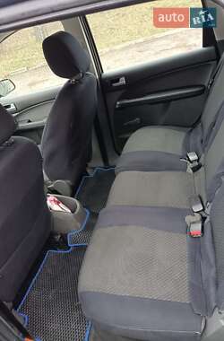 Минивэн Ford C-Max 2006 в Золочеве