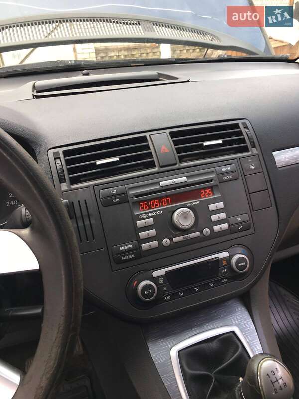 Минивэн Ford C-Max 2007 в Остер