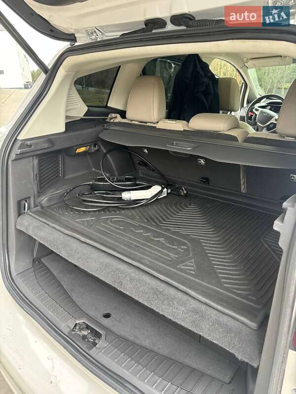 Минивэн Ford C-Max 2016 в Львове