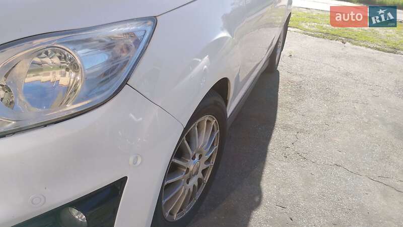 Мінівен Ford C-Max 2013 в Києві