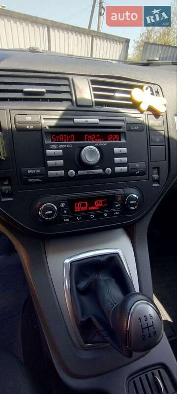 Минивэн Ford C-Max 2010 в Косове