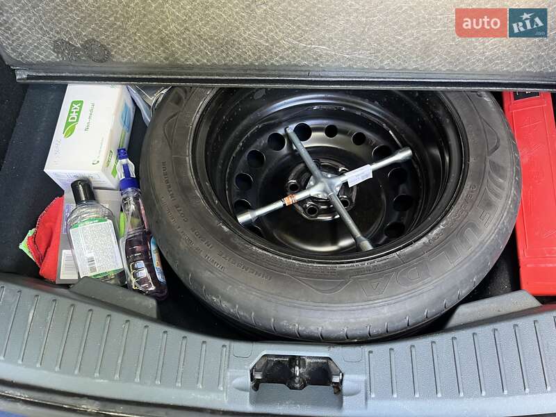 Мінівен Ford C-Max 2011 в Калинівці