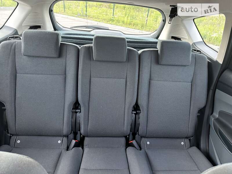 Мінівен Ford C-Max 2013 в Рівному