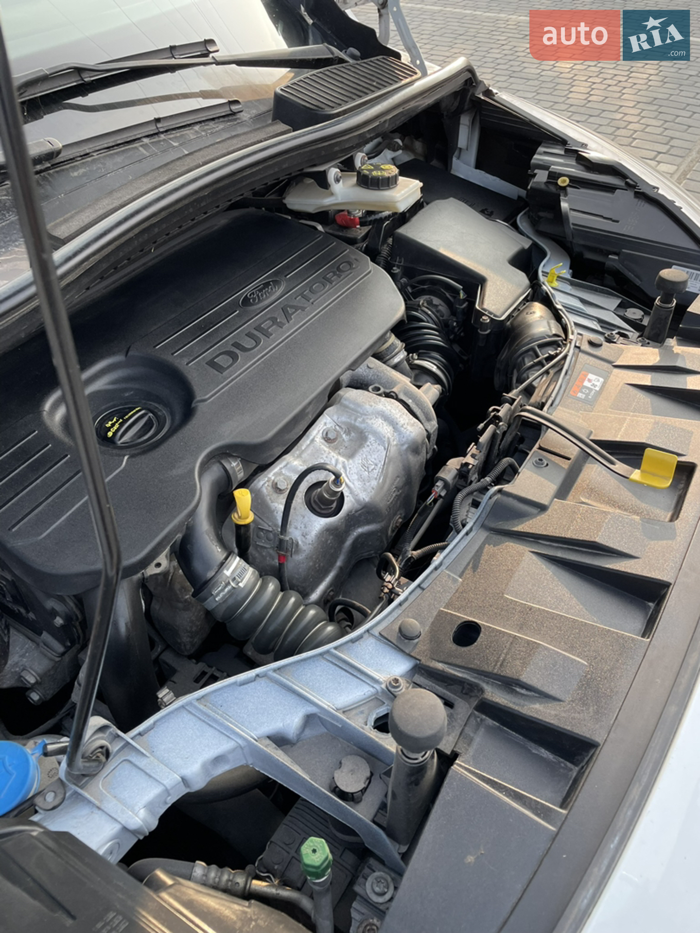 2016 Ford C-MAX - мініатюра 76