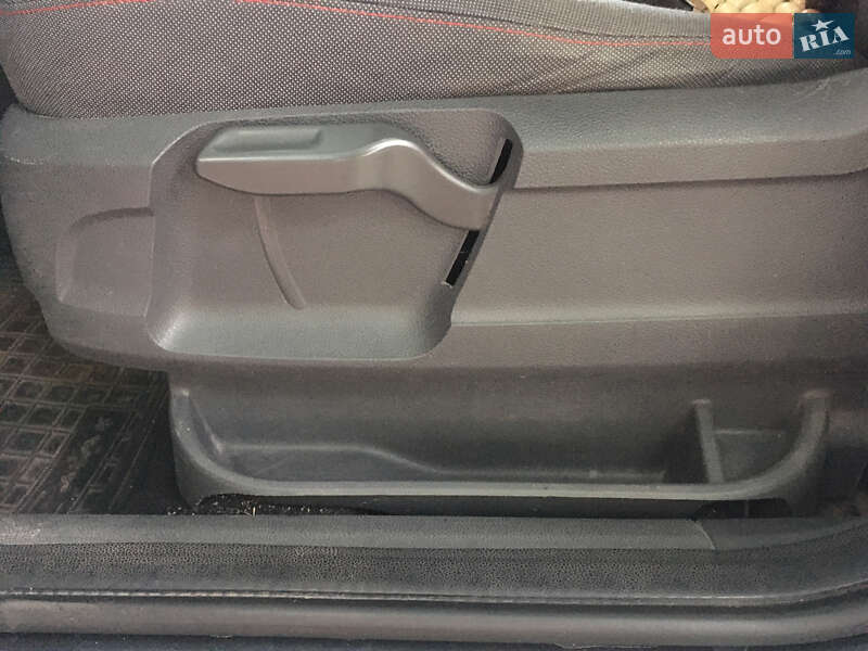 Мінівен Ford C-Max 2009 в Оженині