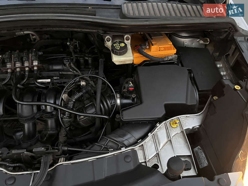 Мінівен Ford C-Max 2012 в Дніпрі