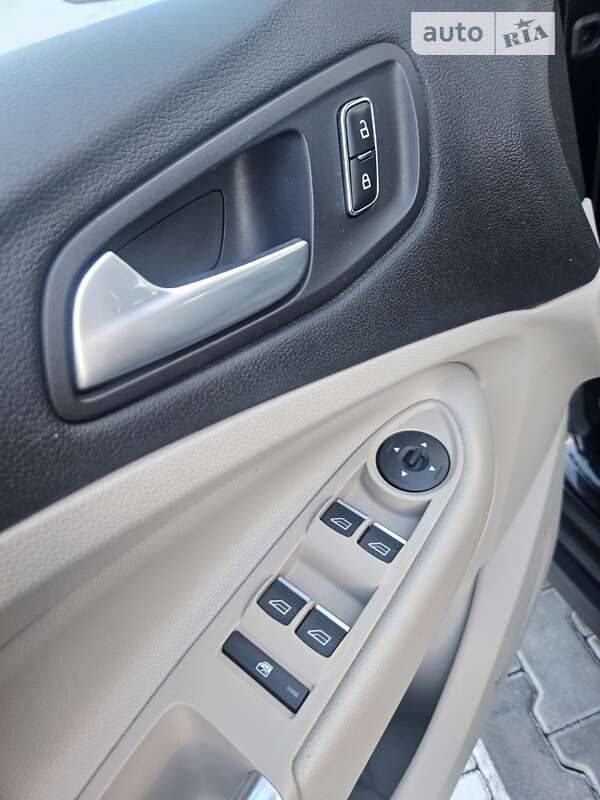 Минивэн Ford C-Max 2013 в Стрые фото 16 Минивэн Ford C-Max 2013 в Стрые