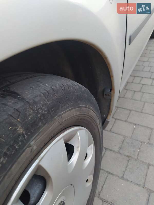 Мінівен Ford C-Max 2006 в Рівному