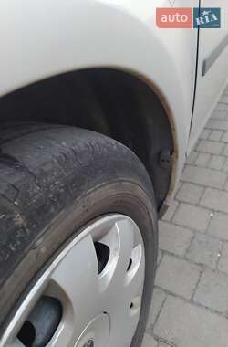 Мінівен Ford C-Max 2006 в 