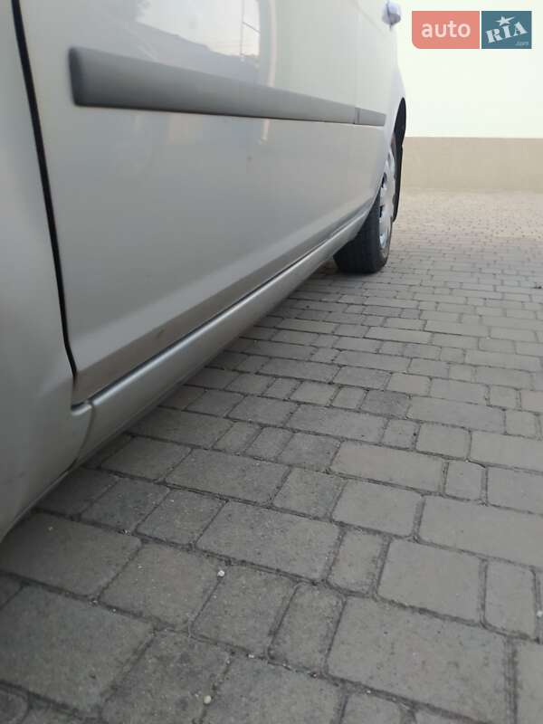 Мінівен Ford C-Max 2006 в Рівному