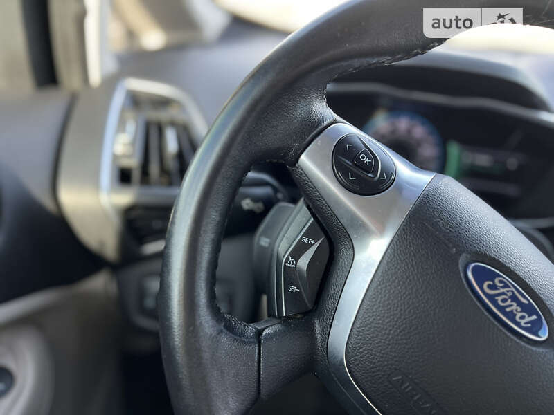 Минивэн Ford C-Max 2013 в Киеве