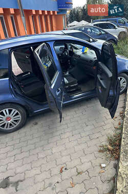 Минивэн Ford C-Max 2006 в 