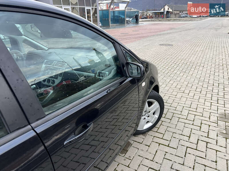 Мінівен Ford C-Max 2007 в Хусті